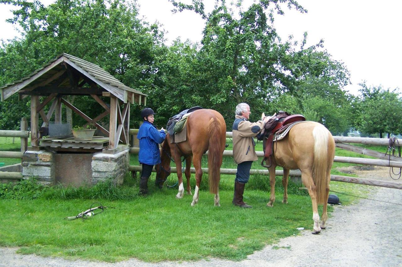 D'hotes La Jaunais Bed & Breakfast *